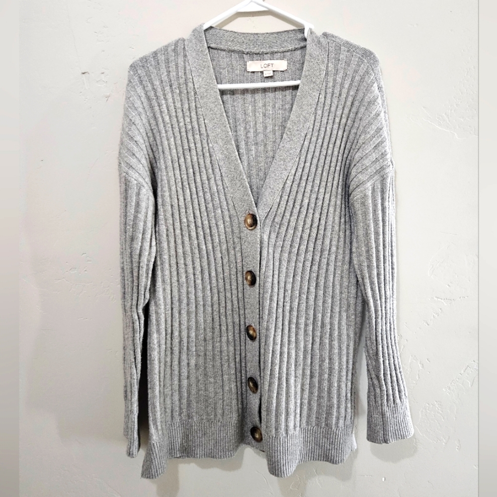 LOFT Gray Ribbed Knit Cardigan Size Medium with buttons